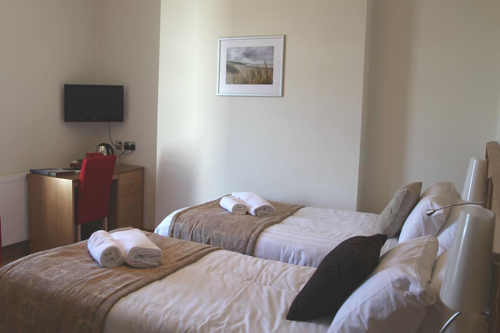 Somerfield Lodge Суонси Номер фото